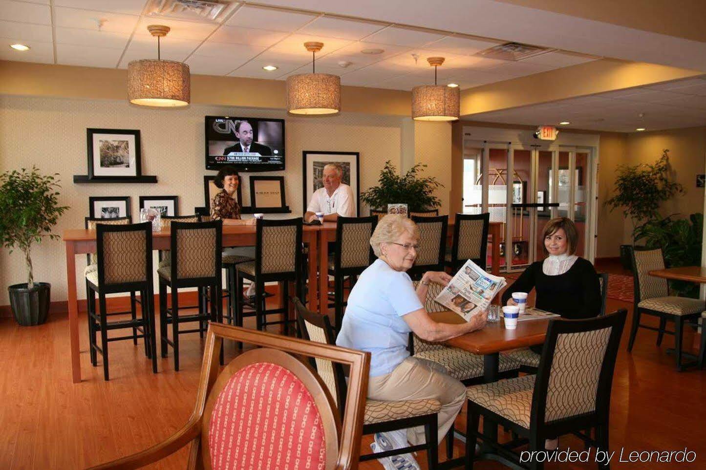 Hampton Inn St. Louis-Columbia Millstadt Junction Restaurant photo